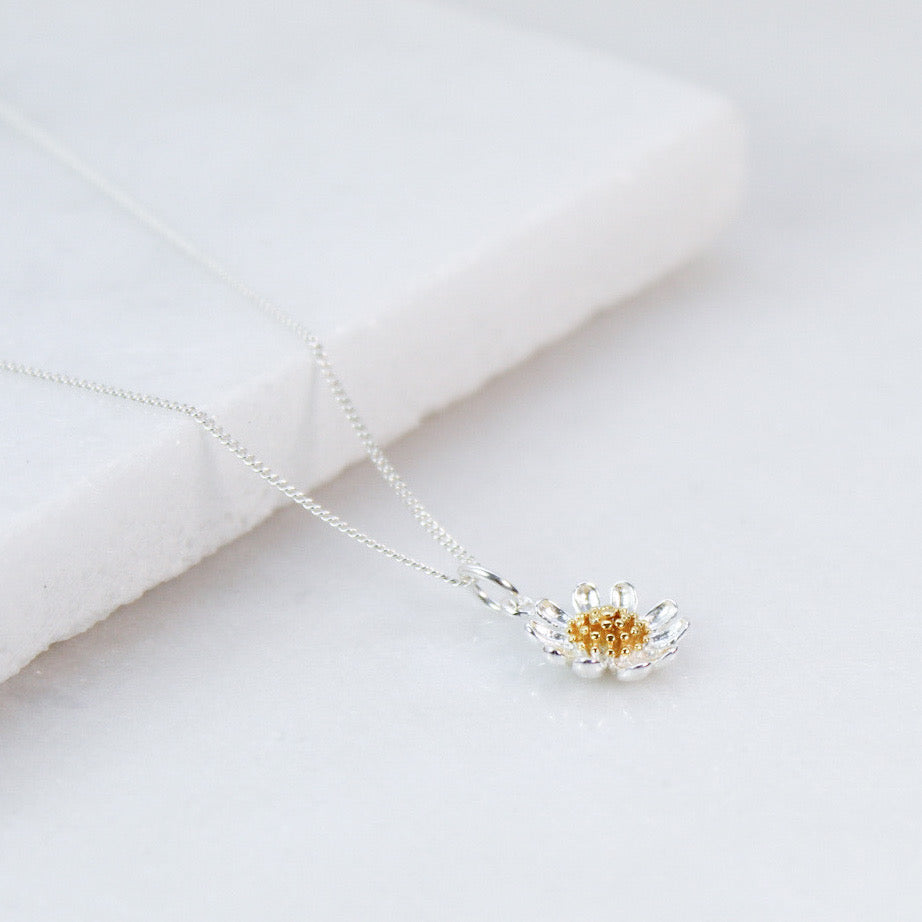 Daisy Necklace