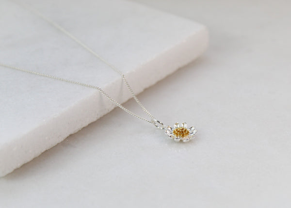 Daisy Necklace