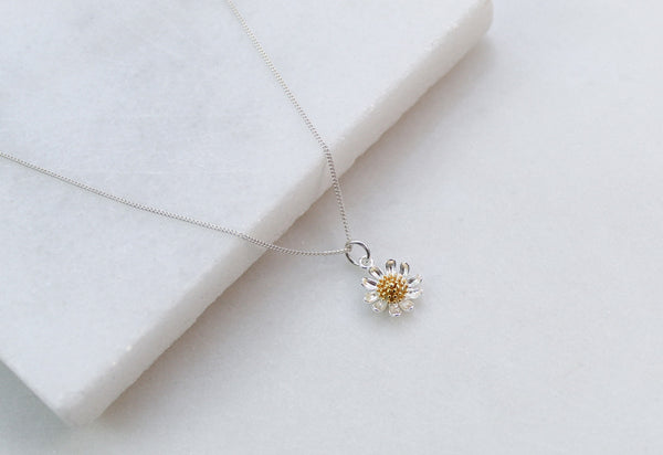 Daisy Necklace